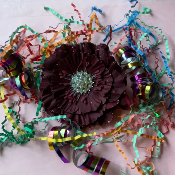 💐 TIEKS BURGUNDY FLOWER 💐 NWOT 💐 - Picture 14 of 16